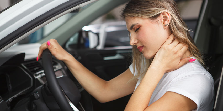 patient receiving auto accident injury chiropractic in Irvine